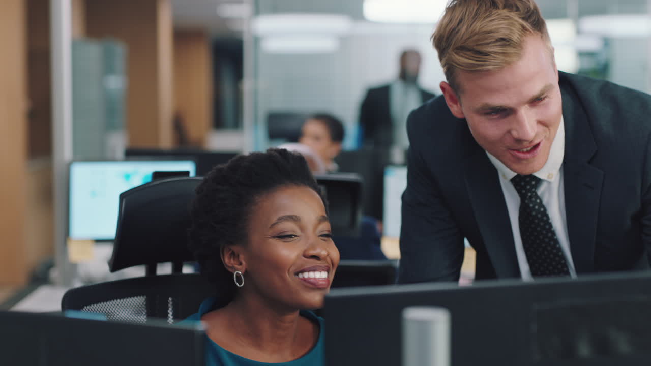 amigos de los empleados de oficina, comunicaciones y finanzas