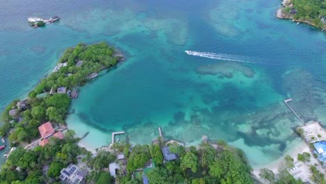 Motorboat-sailing-in-the-shores-of-a-tropical-exotic-Caribbean-island