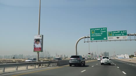 highway traffic in dubai city