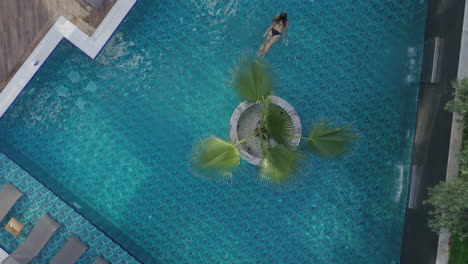 young-girl-swims-in-the-pool