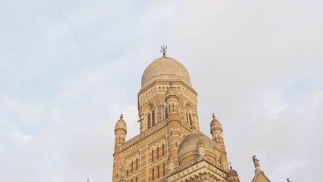 Exterior-Del-Edificio-De-La-Corporación-Municipal-De-Brihanmumbai-BMC-En-Mumbai,-India-2
