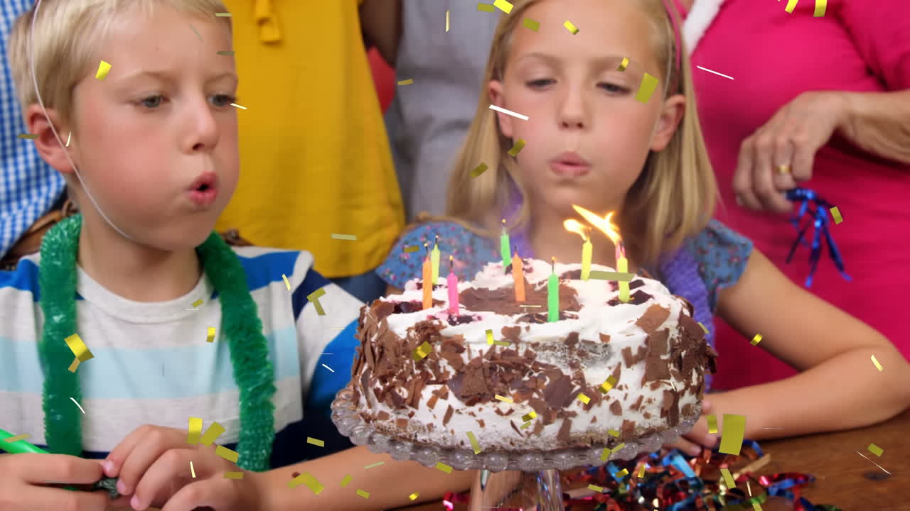 animación de confeti cayendo sobre la familia divirtiéndose en la fiesta de cumpleaños