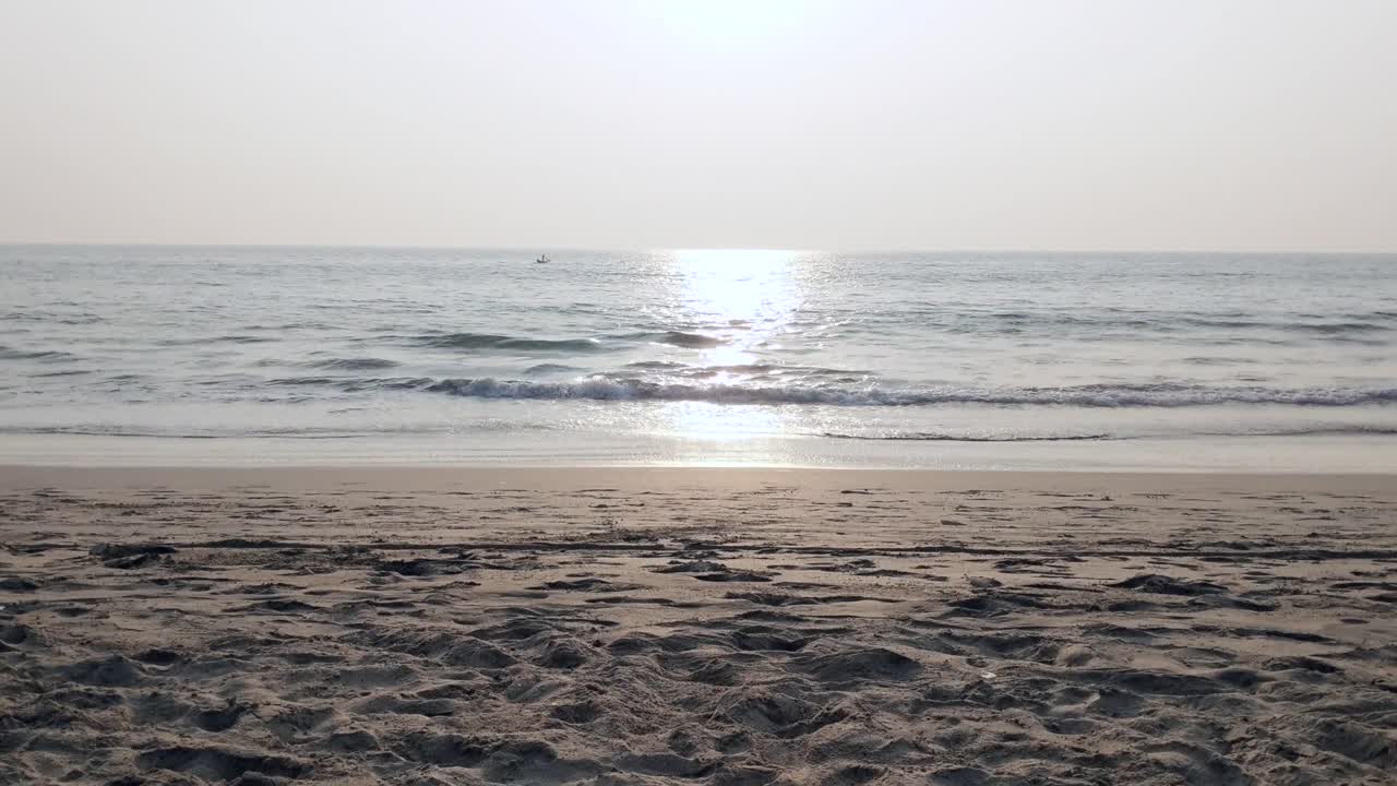 아곤다 비치, 고아