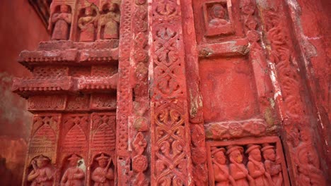 the red brick architecture is evident on the outer walls of this temple which the social system, culture and civilization of that time blossomed.currently, the paintings are almost destroyed.