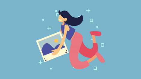 mujer con imagen animación de redes sociales
