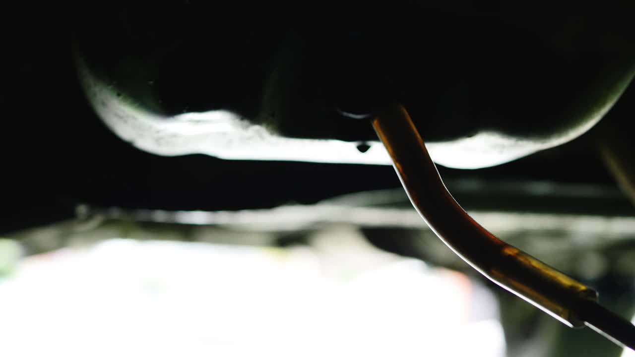 전문적인 기계 정비 자동차