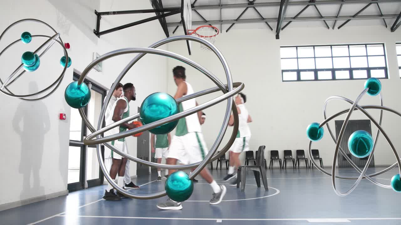 Equipo masculino pasando el balón a la izquierda, rotando al centro y tirando mientras esferas verde azulado enmascaran el aro durante un ejercicio deportivo