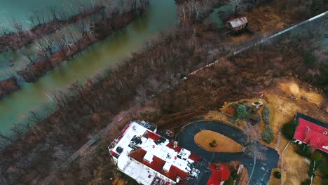 Luftzug-Entlang-Des-Flusses-West-Virginia-Potomac-River-Geschichte-Filmische-Drohne