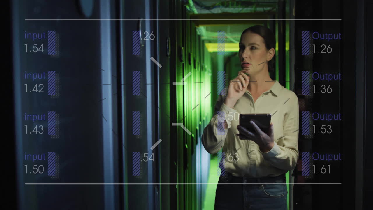 animación de procesamiento de datos digitales sobre mujer caucásica por servidores informáticos