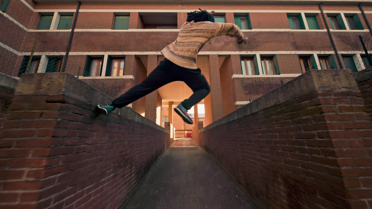 Parkour Performance on City Walls