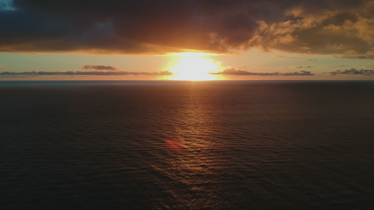 Et mere stemningsfuldt solnedgangsøjeblik i Palos Verdes Estates, Californien.