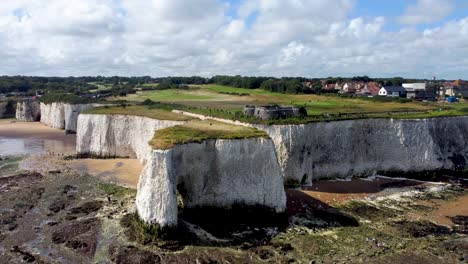 White-Chalk-Cliff-Coastline-Of-Kingsgate-Coastline