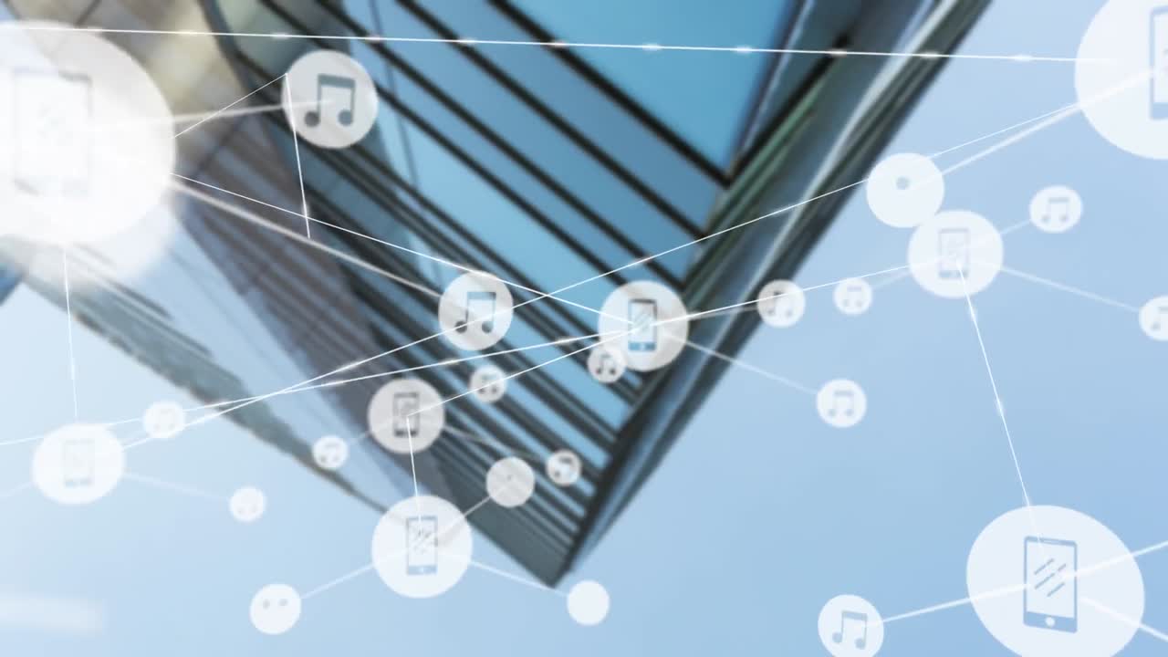 현대적인 사무실 건물 위의 아이콘과 연결 네트워크의 애니메이션