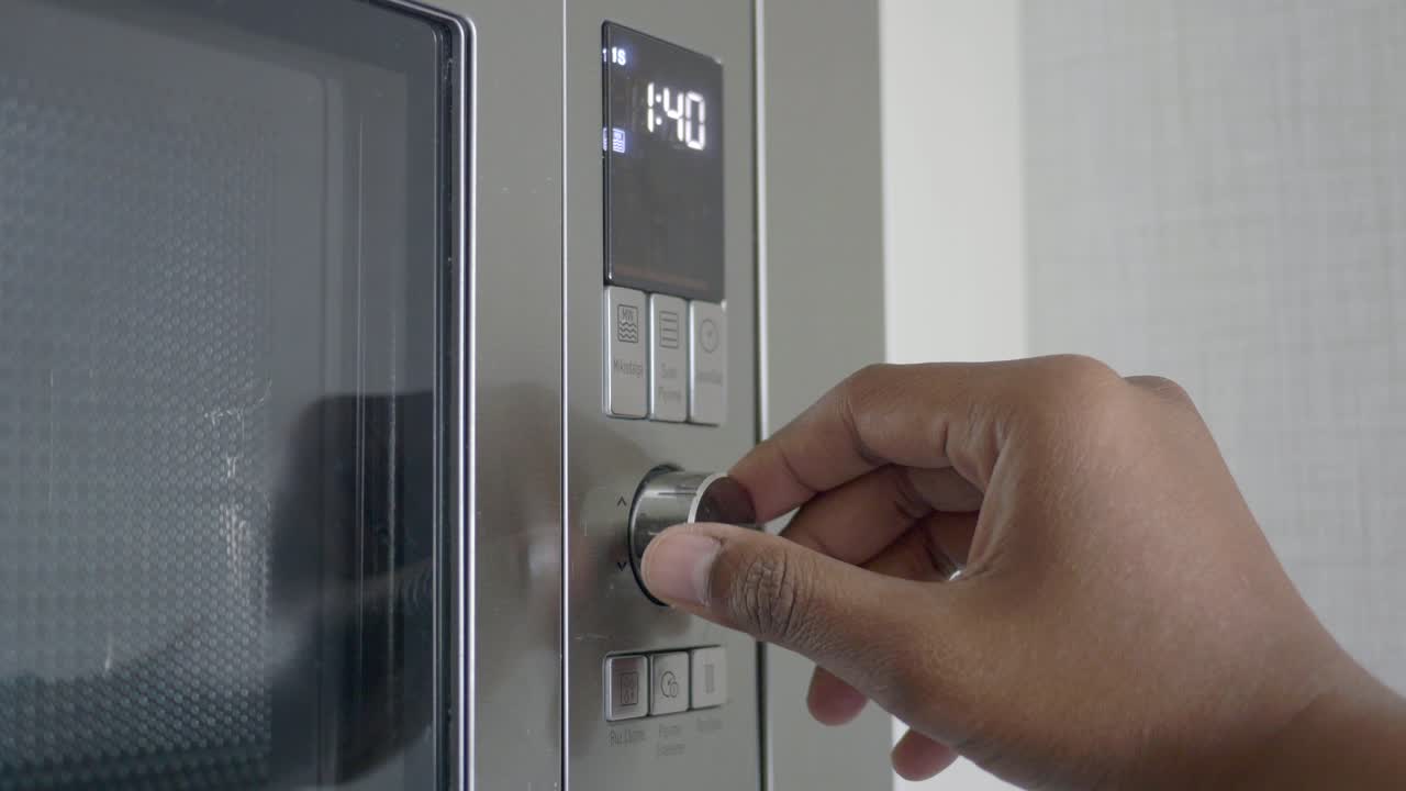 ajuste del temporizador de microondas