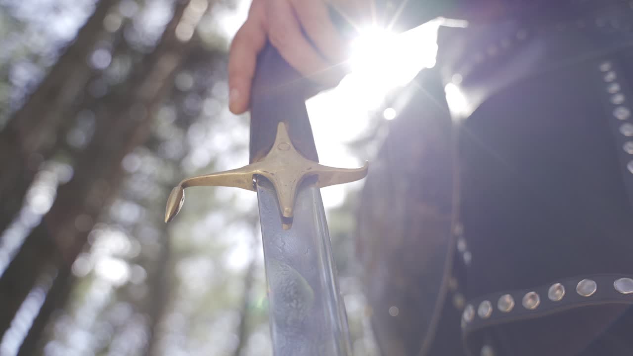 역사적 시대의 검입니다.