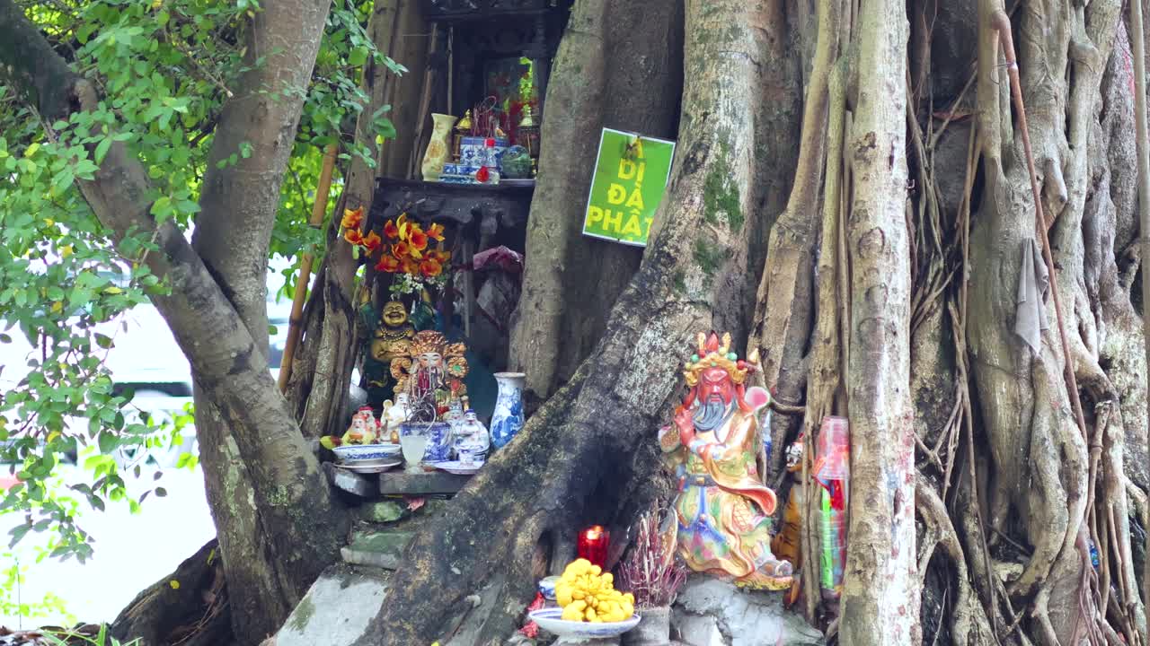 거룩한 동상에서 거룩한 의식