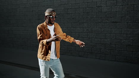 street dancer
