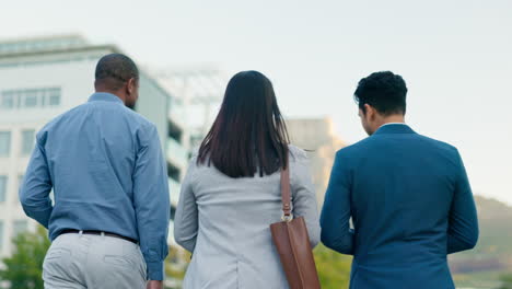 business people in city, walking