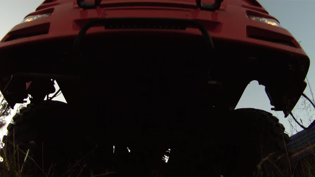 대형 차량의 하부 차량