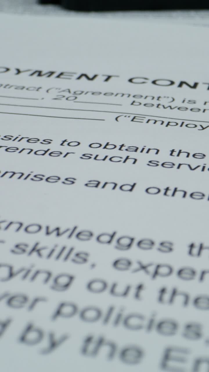 cierre del documento del contrato de trabajo