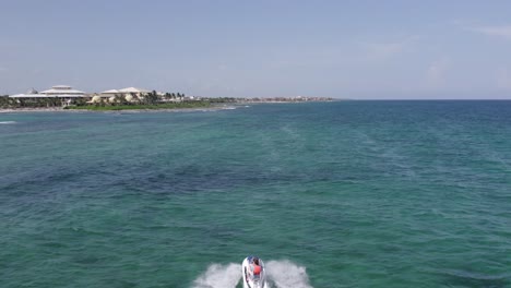 Siguiente-Moto-Acuática-En-El-Caribe-Tiro-Con-Drones