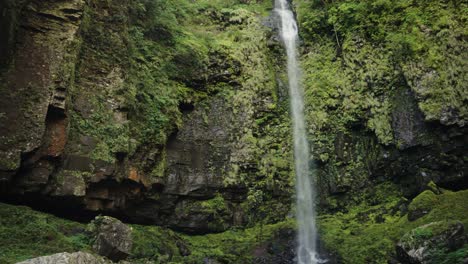 Cataratas-Amidaga-Taki-En-Gujo,-Prefectura-De-Gifu,-Japón