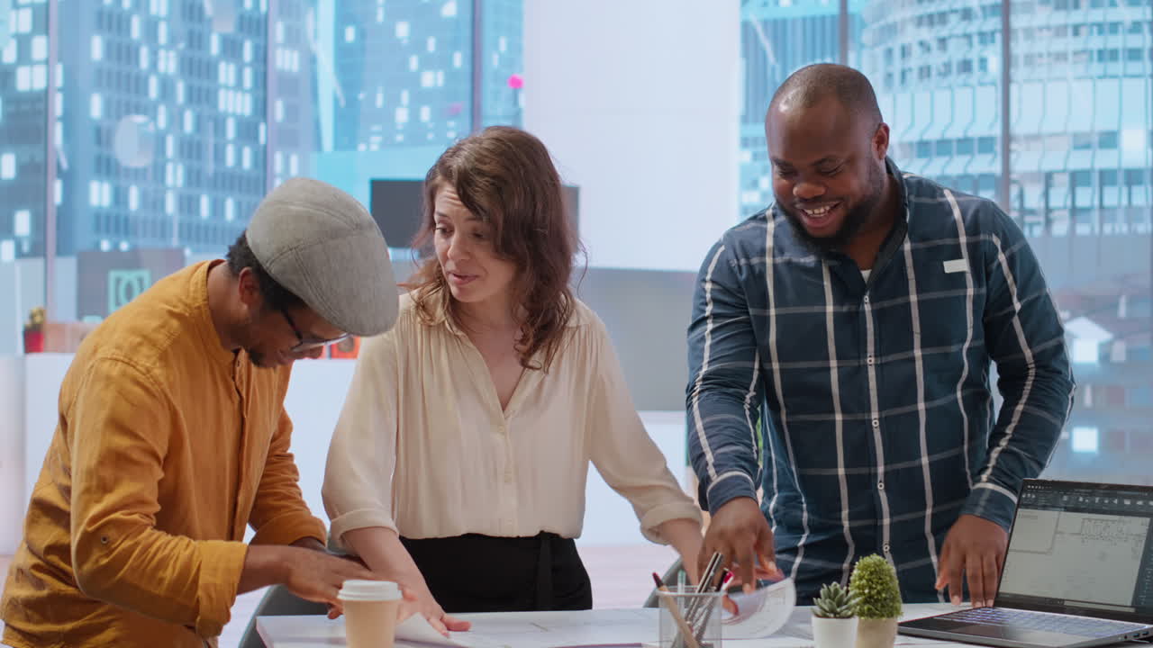 Businesswoman sharing vision and discussing about concerns regarding the lease