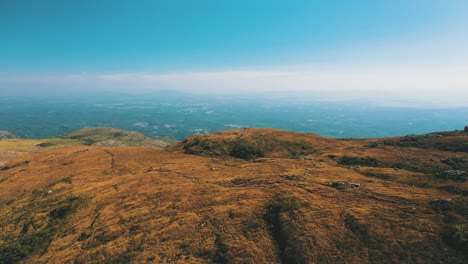 Amazing-brazilian-mountain-hikking-trail-with-beautiful-scenery,-Araçatuba-Mountain,-Paraná,-Brazil