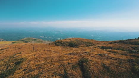 아름다운 풍경, 아라사투바 산, 파라나, 브라질이 있는 놀라운 브라질 산 하이킹 코스