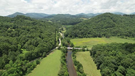 High-Aerial-bridge-over-the-New-River-near-Boone-and-Blowing-Rock-NC,-North-Carolina-in-Watauga-County