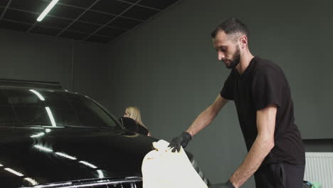 proceso de detallado de automóviles
