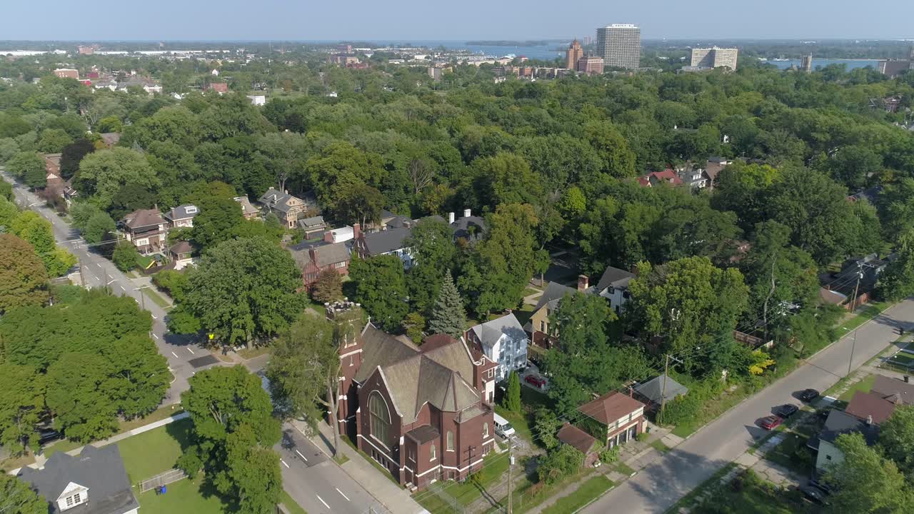 디트로이트 의 인디언 마을 의 부유 한 역사적 집 들 의 공중 사진