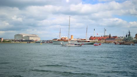 yate real danés barco danebrog copenhague verano langelinie – 4k ultra hd uhd