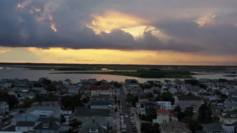 Summer-sunset-in-Wildwood-Crest,-New-Jersey