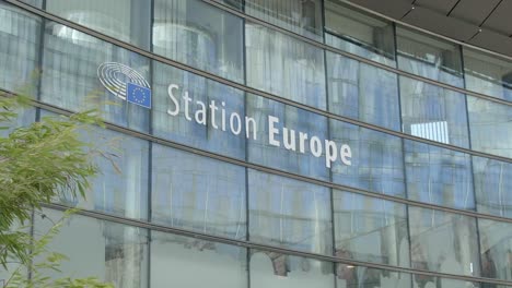 station europe sign w brukseli