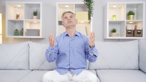 muslim man praying.