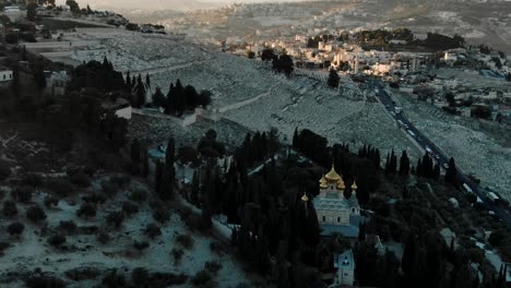 Luftaufnahme-Der-Kirche-Maria-Magdalena-In-Jerusalem-Bei-Sonnenaufgang,-Drohne,-Heilige-Stätte-Des-Christentums,-Israel