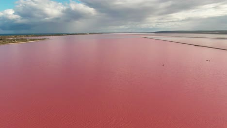 Lento-Descenso-Aéreo-Sobre-La-Laguna-Hutt-En-Port-Gregory,-Australia