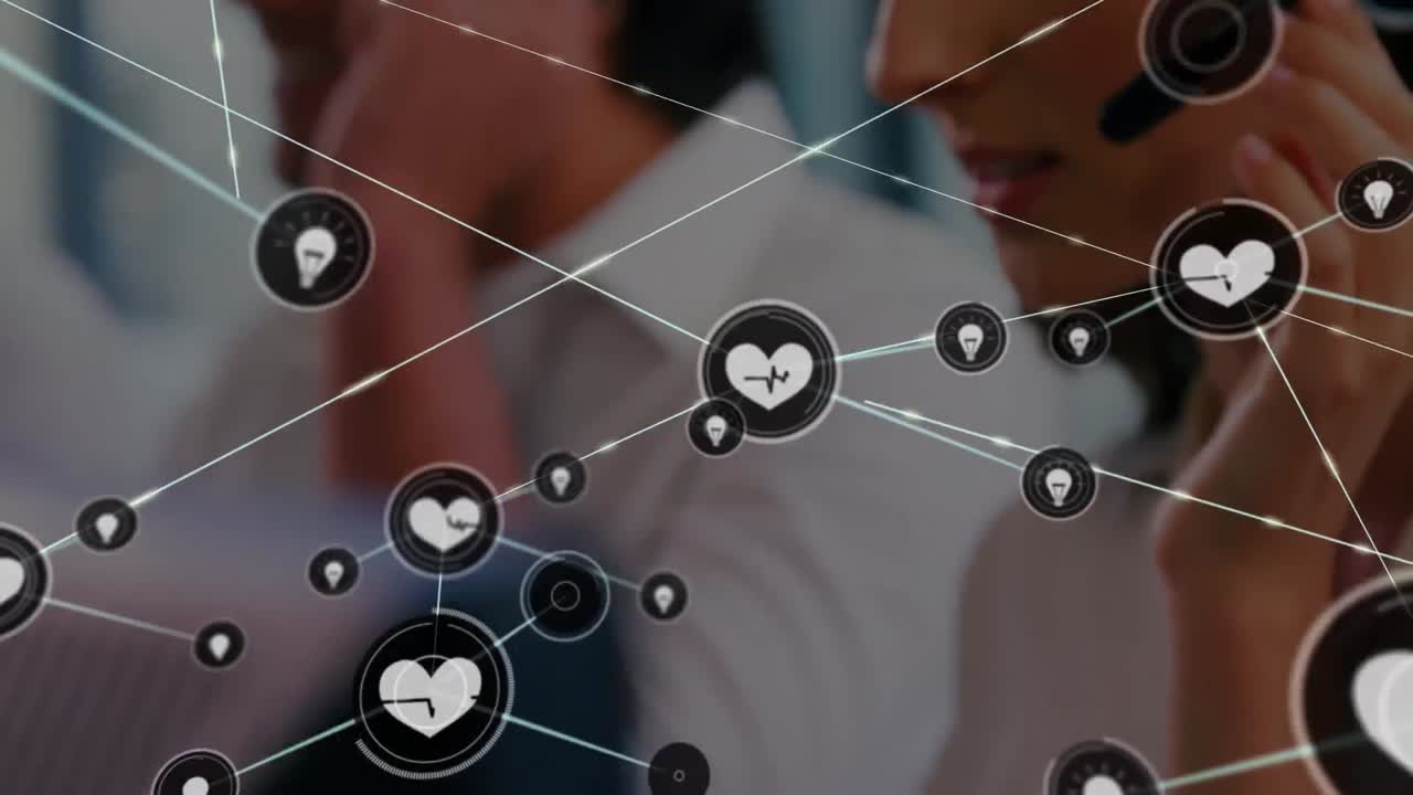 animación de la red de conexiones e iconos sobre personas de negocios que usan auriculares