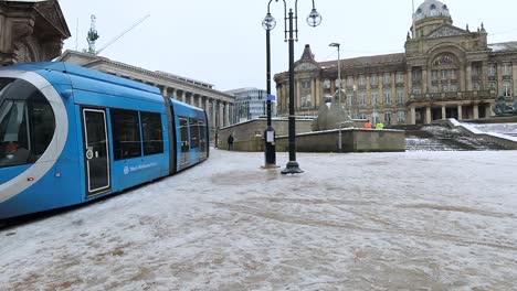 Museo-Y-Galería-De-Arte-Del-Centro-De-La-Ciudad-De-Birmingham,-Reino-Unido-Cubierto-De-Hielo