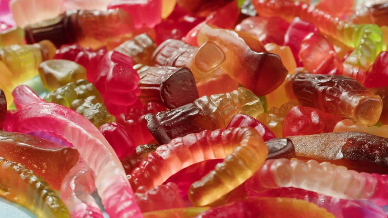 caramelos de goma de colores variados