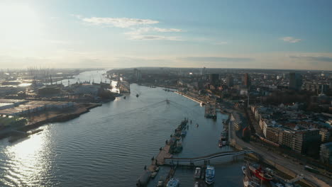 Aerial-view-of-buildings-on-the-river-bank-of-Elbe-river-in-Hamburg-city-center