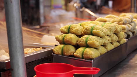 korean street food: odeng and tteokbokki