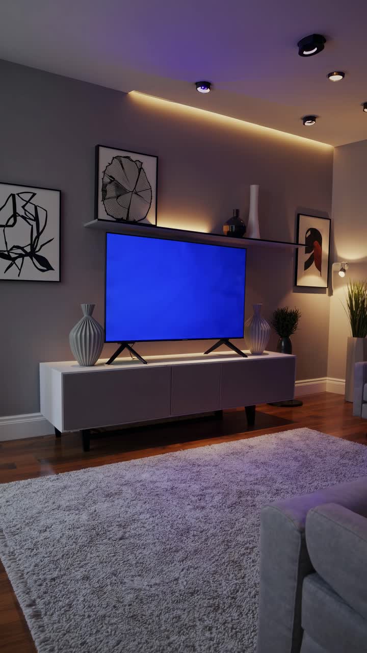 Soggiorno moderno con TV con green screen, visto da un basso angolo