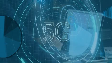 Animation-Des-Scope-Scannens-Mit-5G-Text--Und-Datenverarbeitung-über-Einem-Kaukasischen-Männlichen-Hacker