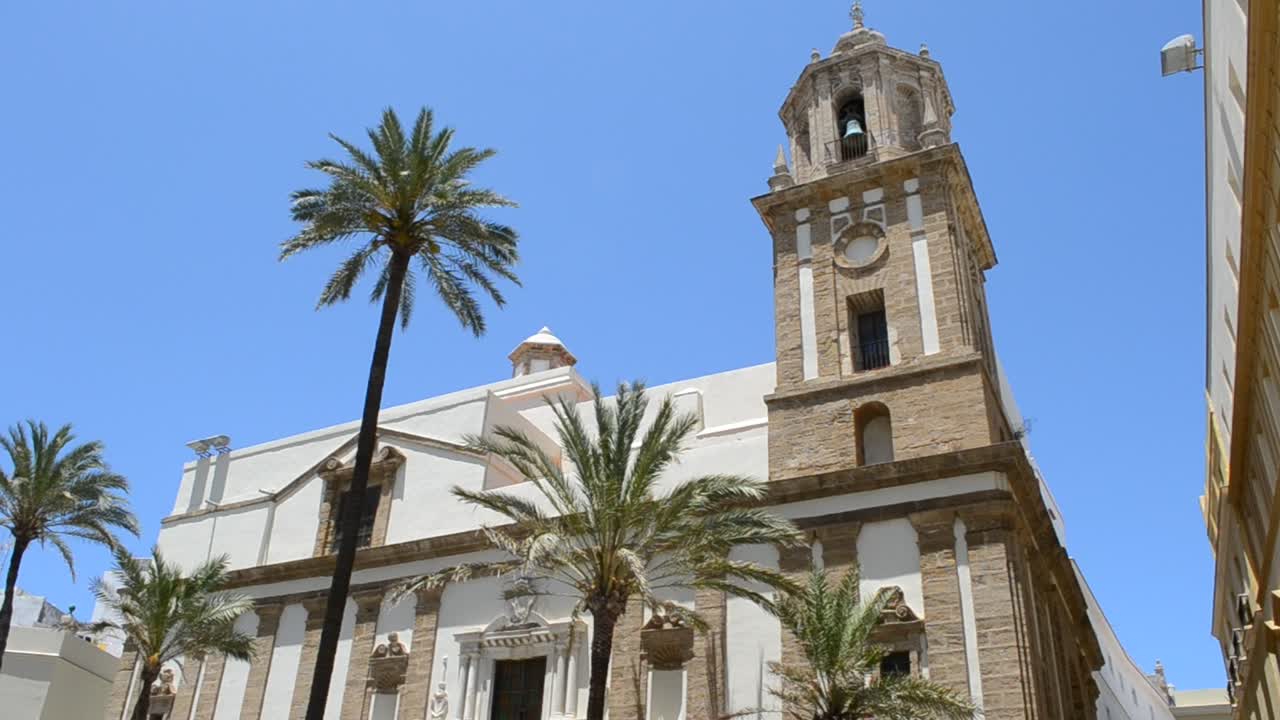 Maravillosa catedral de estilo neoclásico. Ciudad de Cádiz, España, Andalucía