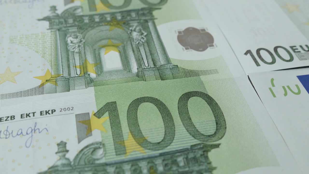 유럽 연합 종이 화폐 100 명당 클로즈업