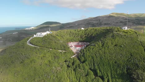 Vista-Aérea-De-La-Plaza-De-Toros-De-La-Isla-Graciosa-En-Azores