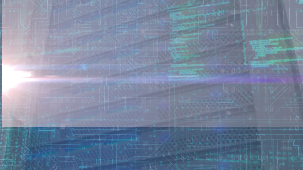 animación del procesamiento de datos sobre una placa de circuitos informáticos brillante