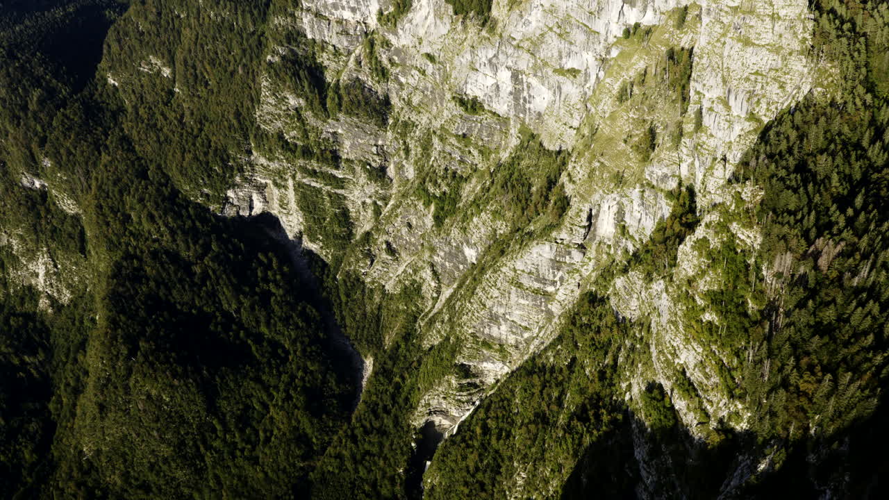 paisaje de valle de montaña